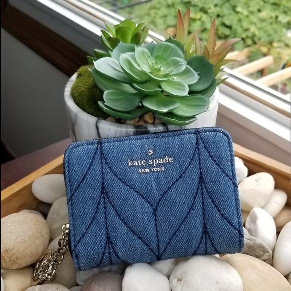 kate spade Handbags - LAST 1💥 Kate Spade Quilted Denim Dani Blue Wallet